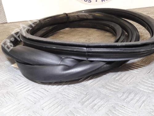 rubber-door-seal-seat-ibiza-iv-st-6j8-6p8-2010-2011-2012-2013-2014-2015-2016-23724201 main image