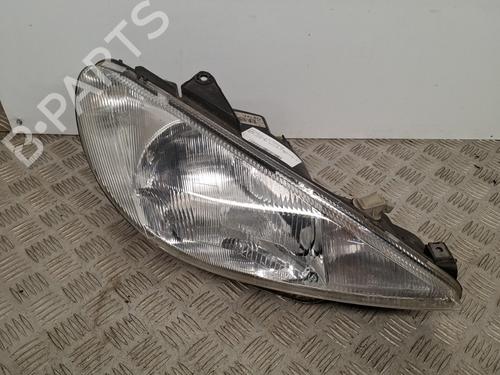 Used Right headlight PEUGEOT 206 Hatchback (2A/C) 1.4 i (75 hp) 30859844