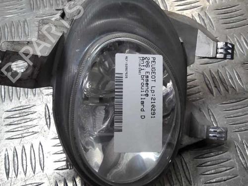 Used Right front fog light PEUGEOT 206 Hatchback (2A/C) 1.4 i (75 hp) 23717333