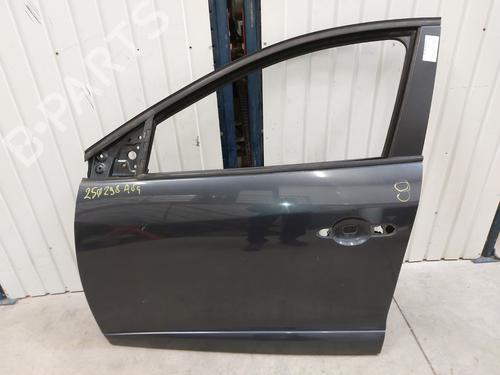 Used Left front door RENAULT MEGANE III Grandtour (KZ0/1) 1.5 dCi (KZ09, KZ0D, KZ1G, KZ29, KZ14, KZ1W, KZ10, KZ1F,... (110 hp) 29359297