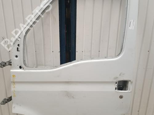 Used Left front door RENAULT MASTER II Platform/Chassis (ED/HD/UD) 2.2 dCI 90 (ED0G, ED0N, HD0G, HD0N, HD1G, HD1N, UD0G,... (90 hp) 30923524