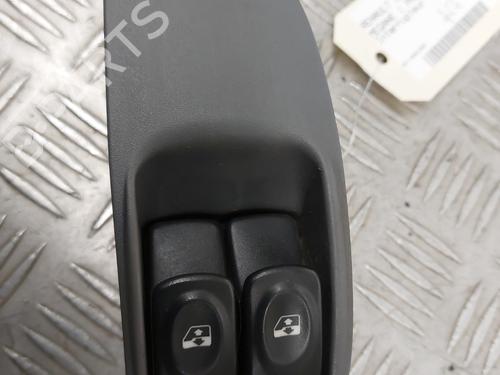 Used Left front window switch RENAULT MEGANE I (BA0/1_) 1.9 D Eco (BA0A, BA0U, BA0R) (64 hp) 23660159