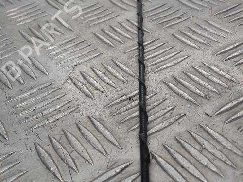 Used Antenna/Base Antenna/Base CITROËN C3 II (SC_) 1.4 HDi 70 (SC8HZC, SC8HR0, SC8HP4) (68 hp) 23735795 23735795