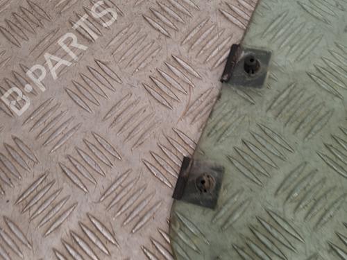 front-left-door-window-dacia-duster-hs_-2010-2011-2012-2013-2014-2015-2016-2017-2018-27326273 main image