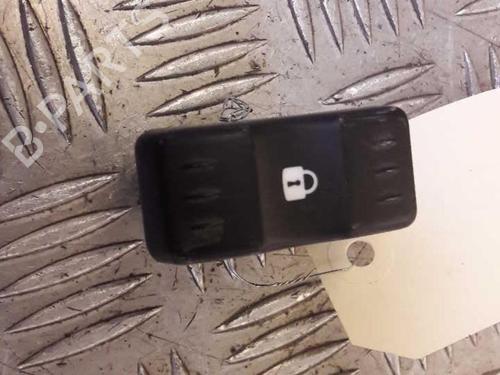 Used Switch Switch RENAULT SCÉNIC I MPV (JA0/1_, FA0_) 1.9 dCi (JA05, JA1F) (102 hp) 24853130 24853130