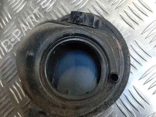 fuel-flap-fiat-grande-punto-199_-2005-23715032 main image