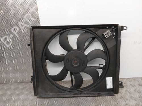 Used Radiator fan RENAULT MEGANE IV Hatchback (B9A/M/N_) 1.6 dCi 130 (B9A4) (130 hp) 31074968