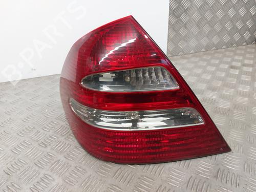 Used Left taillight MERCEDES-BENZ E-CLASS (W211) E 270 CDI (211.016) (177 hp) 29508974