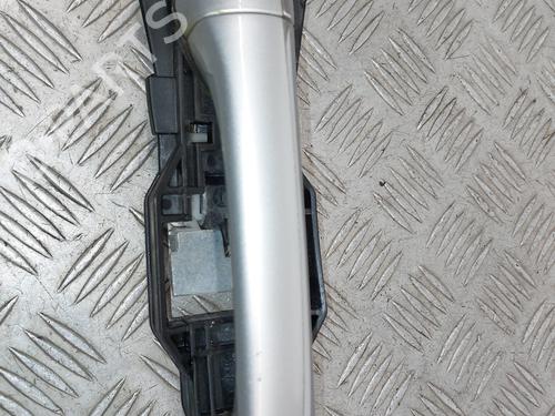 hyre-foran-utvendig-handtak-mercedes-benz-e-class-w211-2002-2003-2004-2005-2006-2007-2008-2009-32142421 main image