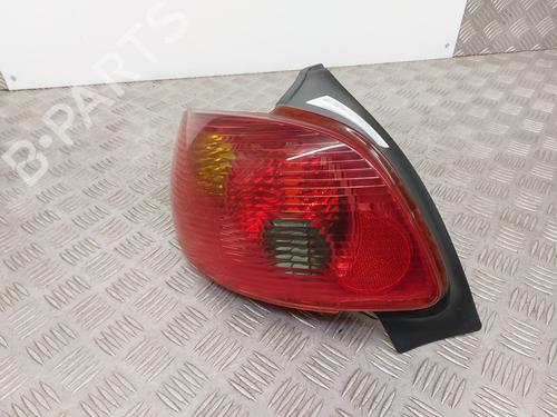 Venstre baglygte PEUGEOT 206 Hatchback (2A/C) 1.4 HDi eco 70 (68 hp) 28180021