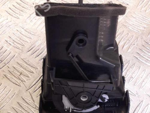 Used Air vent VW GOLF V (1K1) 1.9 TDI (90 hp) 23715570