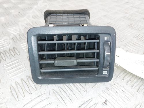 Used Air vent HYUNDAI TUCSON (JM) 2.0 CRDi All-wheel Drive (113 hp) 31625088