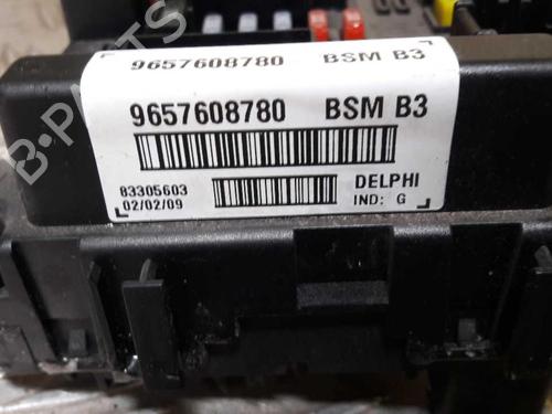Used Fuse box Fuse box PEUGEOT 206 Hatchback (2A/C) 1.4 HDi eco 70 (68 hp) 24853671 24853671