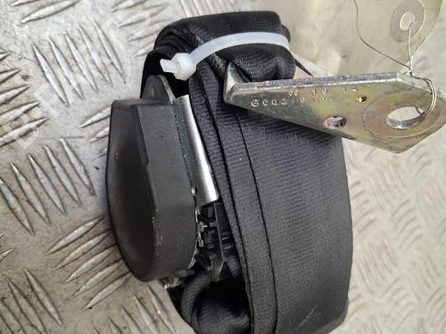 Sikkerhedssele bag højre Sikkerhedssele bag højre VW GOLF VI (5K1) [2008-2014] 37482155 37482155