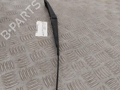 Used Front windshield wiper arm Front windshield wiper arm FIAT PUNTO (188_) 1.2 60 (188.030, .050, .130, .150, .230, .250) (60 hp) 27584733 27584733