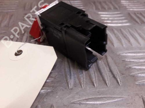 Used Warning switch Warning switch VW CADDY III Box Body/MPV (2KA, 2KH, 2CA, 2CH) 1.9 TDI (105 hp) 23727879 23727879