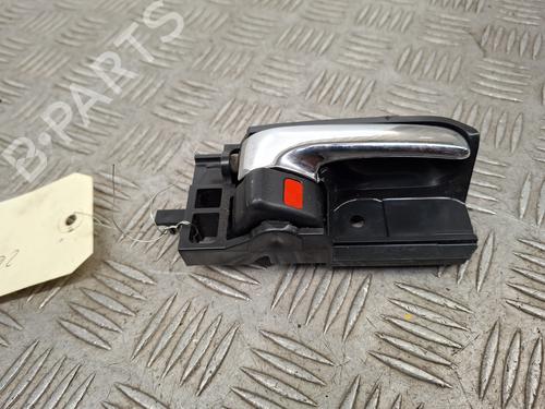 Højre bagtil invendig håndtag Højre bagtil invendig håndtag TOYOTA COROLLA Verso (_E12_) 2.0 D-4D (CDE120_, CDE120R) (90 hp) 34141662 34141662