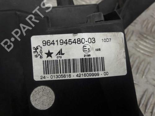 Right front fog light PEUGEOT 407 (6D_) 2.0 HDi 135 (6DRHRH, 6DRHRE, 6DRHRG, 6DRHRJ) | BP23736545C31 