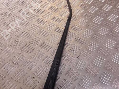 Used Front windshield wiper arm PEUGEOT 206 Hatchback (2A/C) 1.4 i (75 hp) 23656584