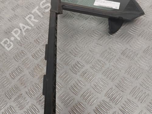 Vetro triangolare anteriore destro PEUGEOT 208 I (CA_, CC_) 1.2 VTI 82 (82 hp) 29943463