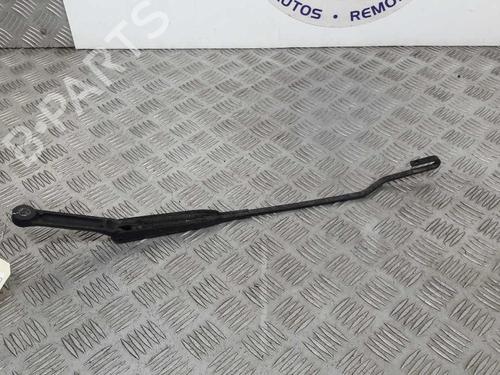 front-windshield-wiper-arm-audi-a4-b5-8d2-1994-1995-1996-1997-1998-1999-2000-2001-23736434 main image