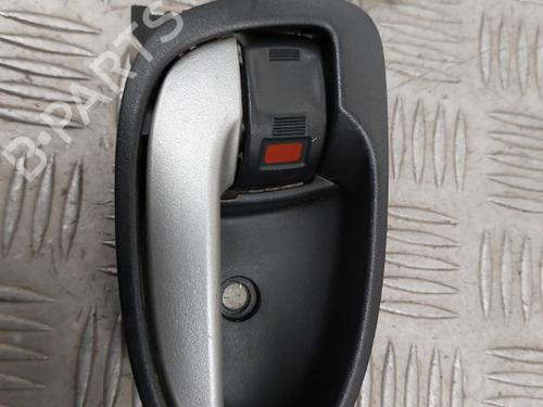 Venstre foran invendig håndtak TOYOTA YARIS (_P9_) 1.4 D-4D (NLP90_, NLP90R) (90 hp) 23659865