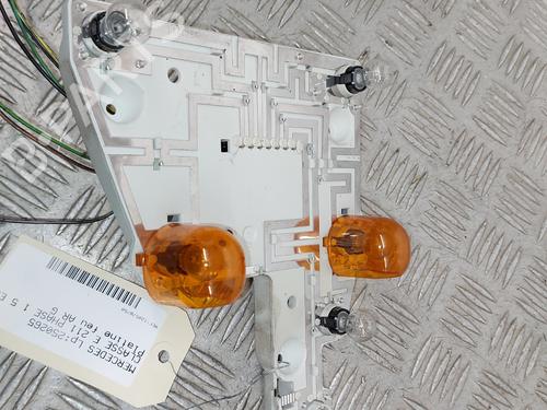 Lampeholder MERCEDES-BENZ E-CLASS (W211) E 500 (211.070) (306 hp) 32135259
