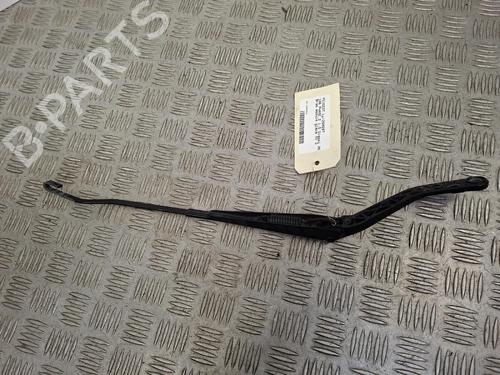 Used Front windshield wiper arm Front windshield wiper arm 36947966 36947966
