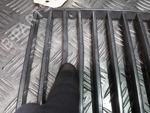 Used Grille Grille 23716234 23716234