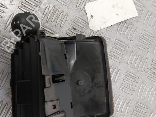 Used Air vent Air vent RENAULT GRAND SCÉNIC III (JZ0/1_) 1.9 dCi (JZ0J, JZ0N, JZ1K, JZ1S) (131 hp) 23744069 23744069