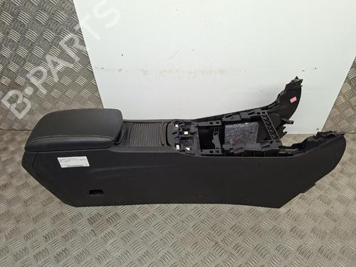 Used Armrest / Center console Armrest / Center console 39606198 39606198