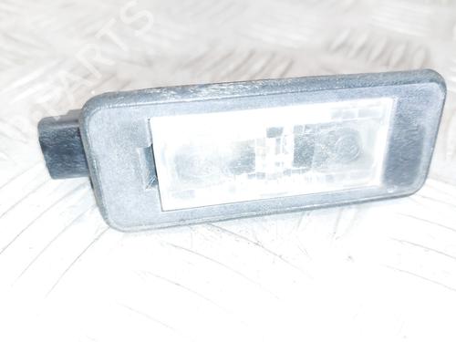 Used Licence plate light PEUGEOT 208 I (CA_, CC_) 1.2 VTI 82 (82 hp) 29915496