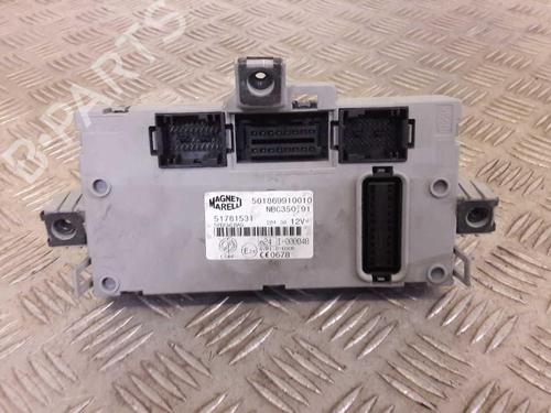 Used Fuse box LANCIA MUSA (350_) 1.9 D Multijet (350.AXC1A) (101 hp) 24853562