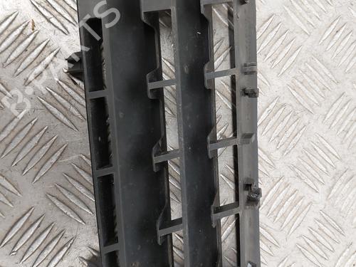 Grille RENAULT MEGANE II (BM0/1_, CM0/1_) 1.9 dCi (BM0G, CM0G) | BP28178906C40 