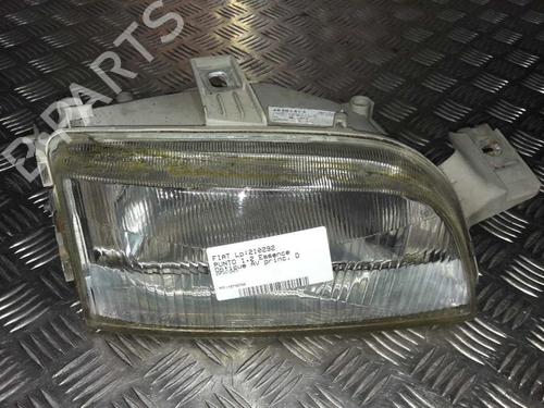 Used Right headlight FIAT PUNTO (176_) 60 1.2 (176AP, 176AR, 176AQ, 176BB) (60 hp) 23716176