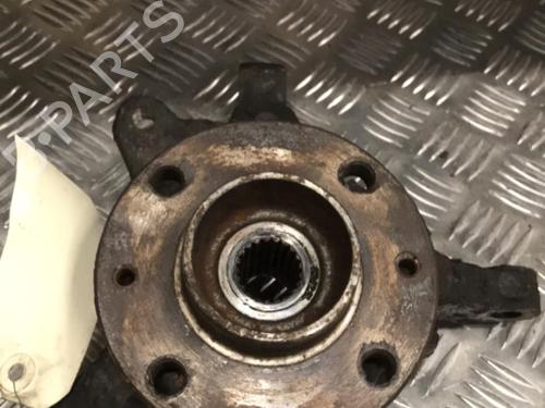 Used Right front steering knuckle Right front steering knuckle RENAULT MEGANE I Coach (DA0/1_) 1.6 16V (DA0B, DA04, DA11) (107 hp) 23714802 23714802