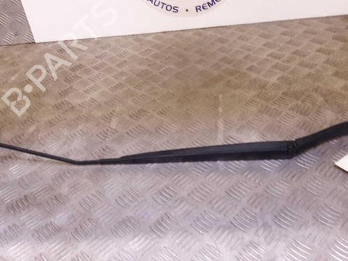 Used Front windshield wiper arm Front windshield wiper arm RENAULT CLIO IV (BH_) 0.9 TCe 90 (BHNF, BHMA, BHMH, BHJK, BHJR) (90 hp) 23734469 23734469