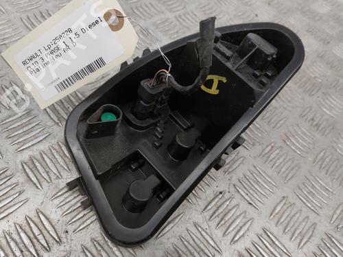 lamp-holder-renault-clio-iii-br01-cr01-2005-2006-2007-2008-2009-2010-2011-2012-2013-2014-30516263 main image