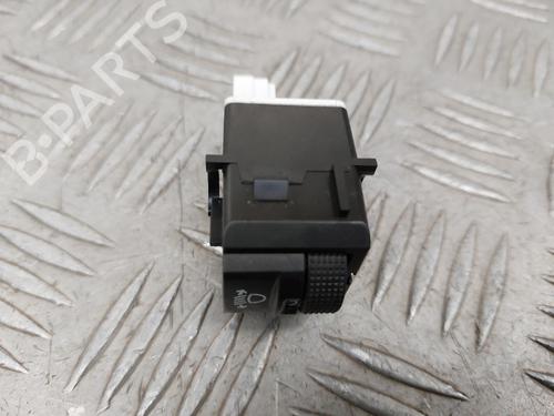 Used Headlight switch Headlight switch CITROËN C3 III (SX) 1.6 BlueHDi 75 (75 hp) 23745708 23745708