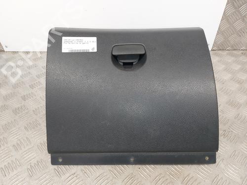 Used Glove box DACIA SANDERO II 1.5 dCi (90 hp) 26002563