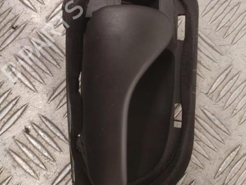 Used Front left interior door handle RENAULT SAFRANE II (B54_) 2.5 20V (B54F) (165 hp) 23744443