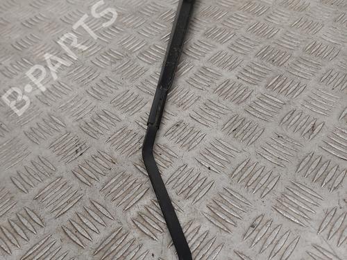 Front windshield wiper arm TOYOTA COROLLA Verso (ZER_, ZZE12_, R1_) 2.2 D-4D (AUR10_, AUR10R) | BP30409657C143