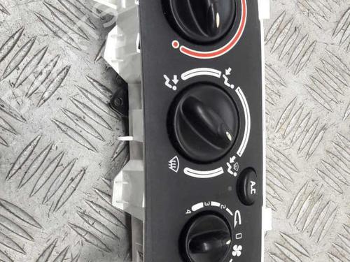 Used Climate control RENAULT MEGANE I (BA0/1_) 1.9 dCi (BA05, BA1F) (102 hp) 23737198