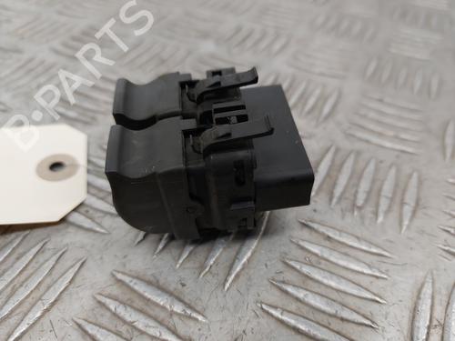 Left front window switch RENAULT CLIO II (BB_, CB_) 1.2 (BB0A, BB0F, BB10, BB1K, BB28, BB2D, BB2H, CB0A,... | BP28138753I27 