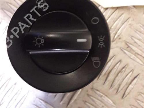 Used Headlight switch VW POLO (9N_, 9A_) 1.4 TDI (80 hp) 24852557
