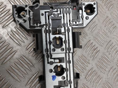 Lampenträger für VW GOLF IV (1J1) 1.4 16V (75 hp) 28053915