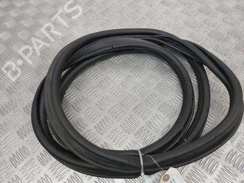 Used Rubber door seal DACIA SANDERO III 1.0 TCe 90 (91 hp) 29456848