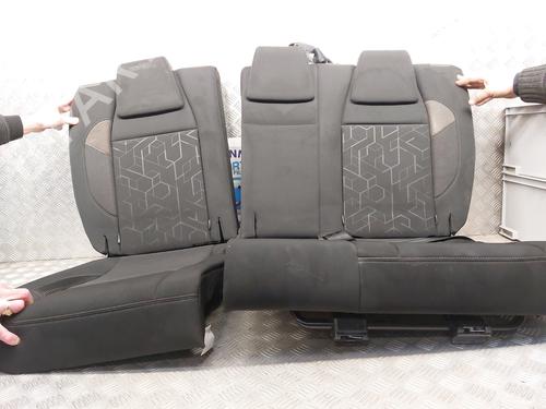 Rear seat PEUGEOT 2008 I (CU_) 1.2 VTi | BP23991090C17 - Image 4