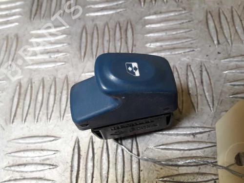 Used Right front window switch Right front window switch RENAULT TWINGO I (C06_) 1.2 (C063, C064) (55 hp) 23657212 23657212