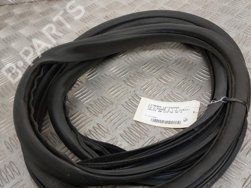 Gummiliste CITROËN C3 II (SC_) 1.4 HDi 70 (SC8HZC, SC8HR0, SC8HP4) | BP23746385C142 - Image 4